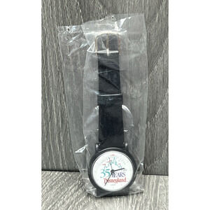 Vintage Disney 35 Years Disneyland Watch Lorus Quartz Wristwatch NEEDS BATTERY